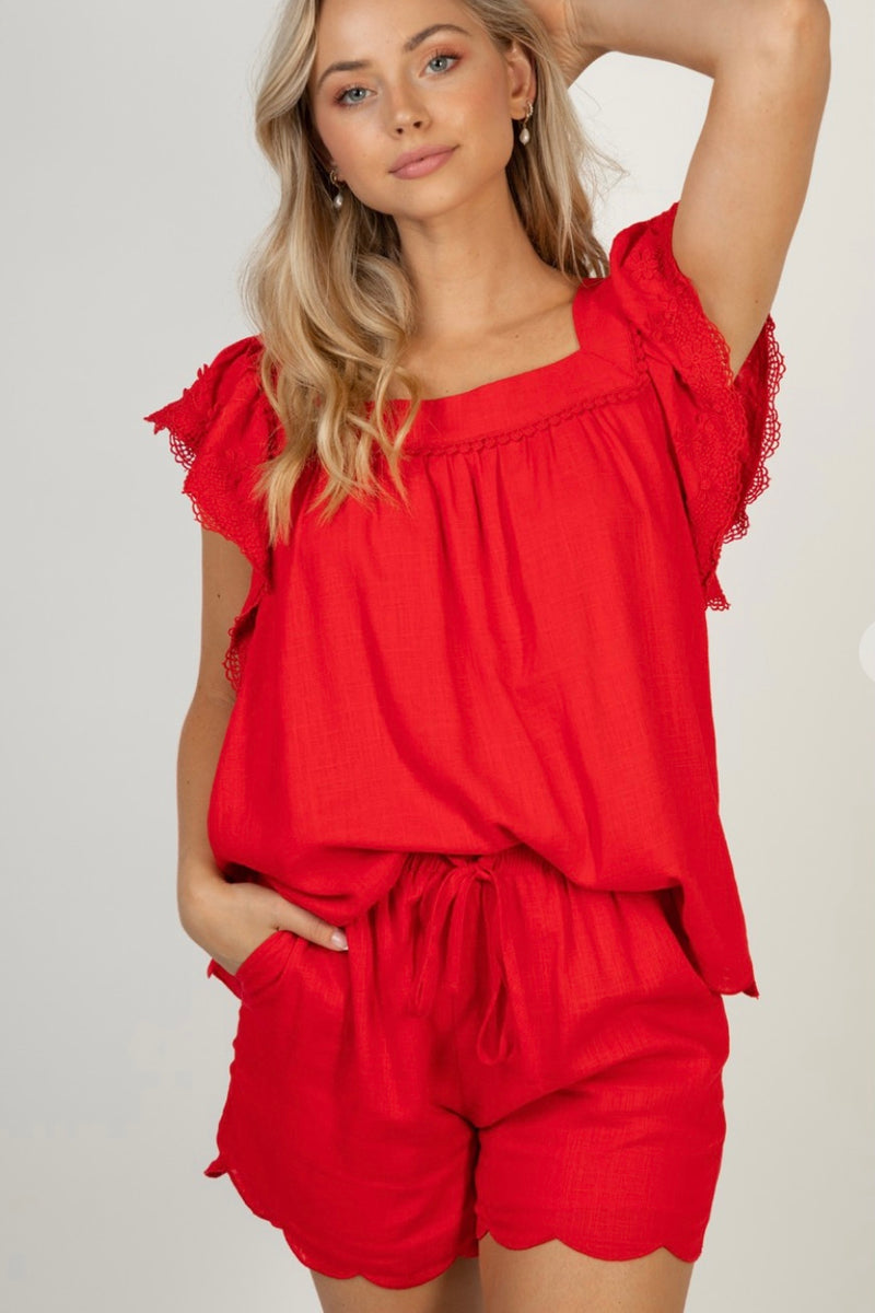 Red linen blend scalloped edge short and top set