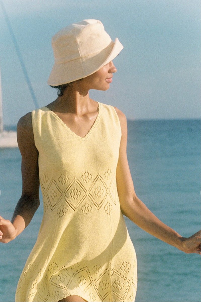 Lack of color| yellow| terry| bucket| hat|